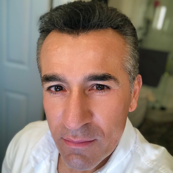 Meet your Posher, Julio - Picture 1 of 1